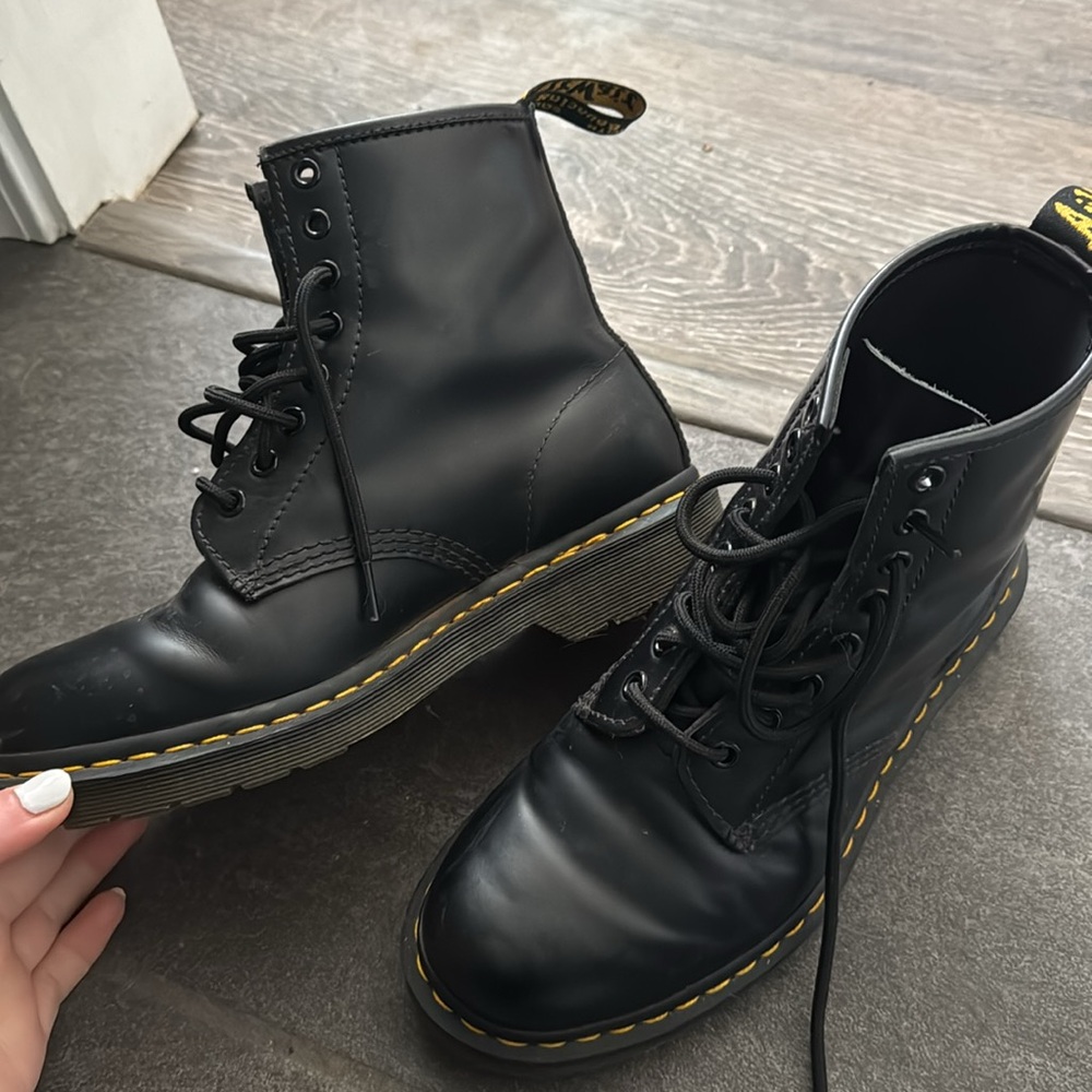 Dr. Martens, 1460 Smooth Leather Lace Up Boots, Size 8